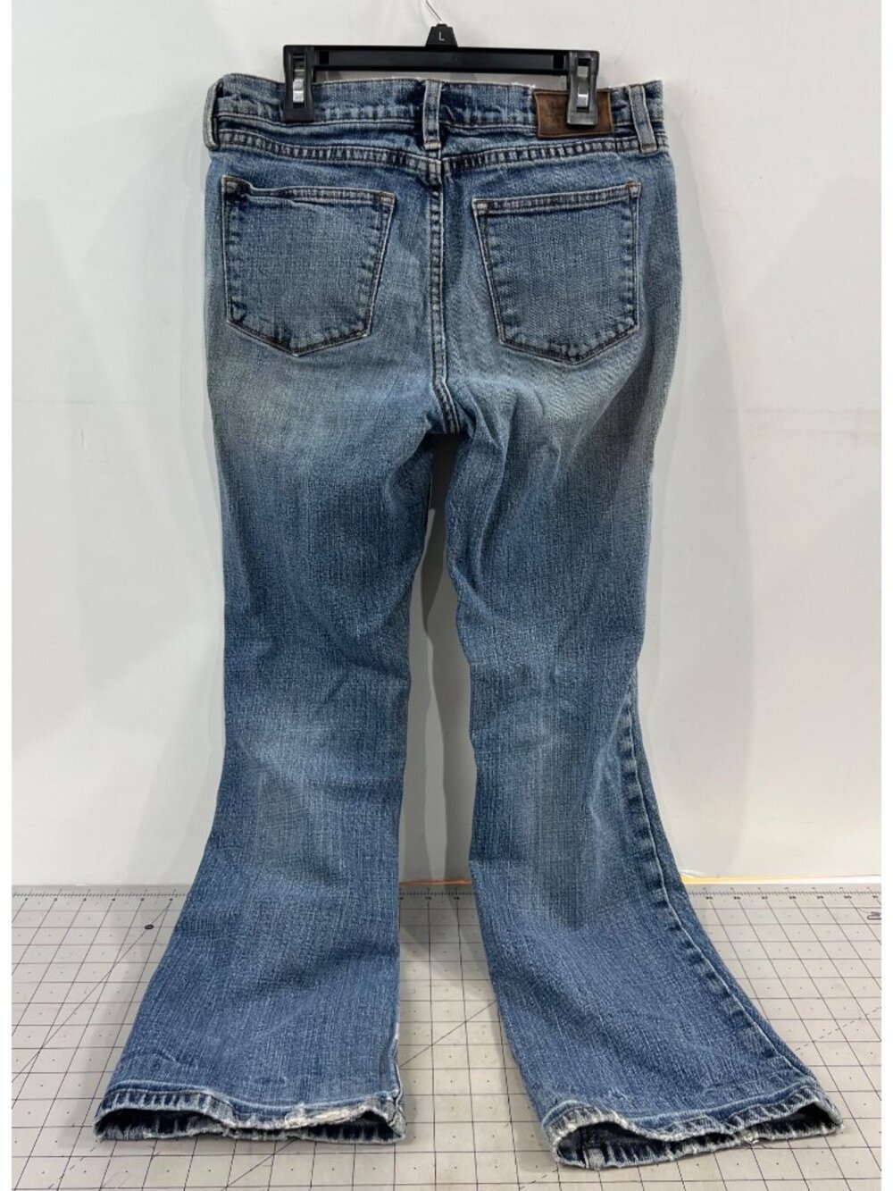 Lauren Ralph Lauren Jeans Co. Women’s Distressed Bootcut Blue Denim Jeans Sz. 6P - Picture 3 of 12